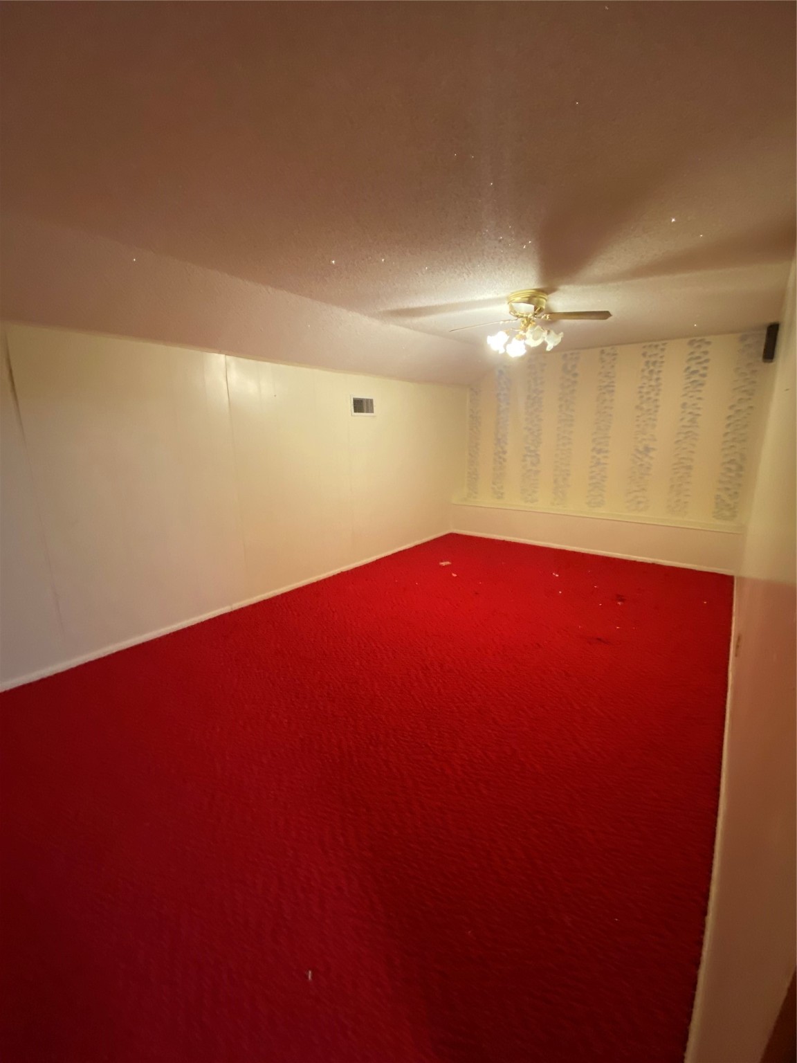 200 W Guthrie Weinert TX 76388