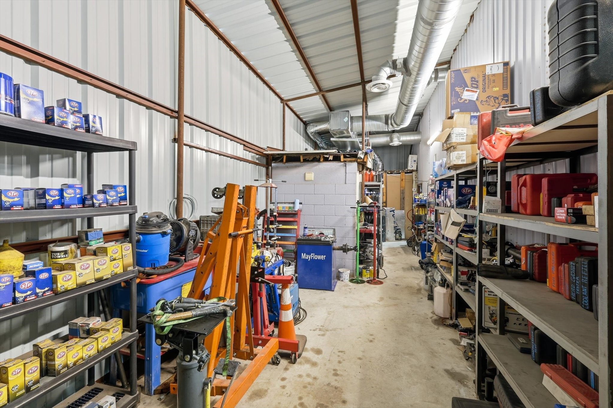 103 W Franklin Street Alvord TX 76225