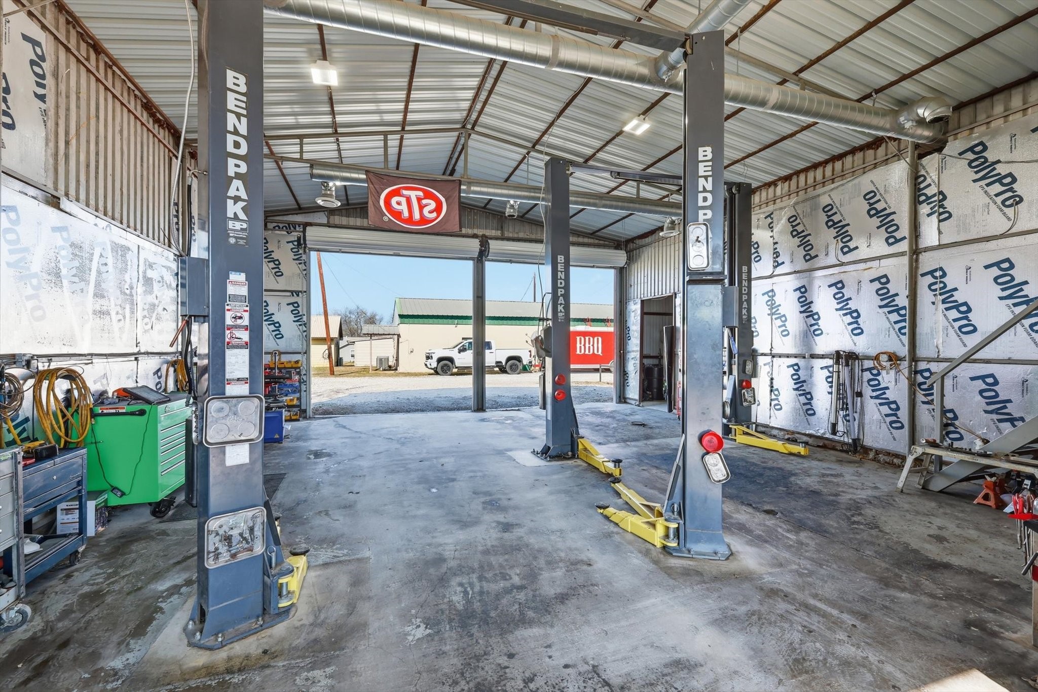 103 W Franklin Street Alvord TX 76225