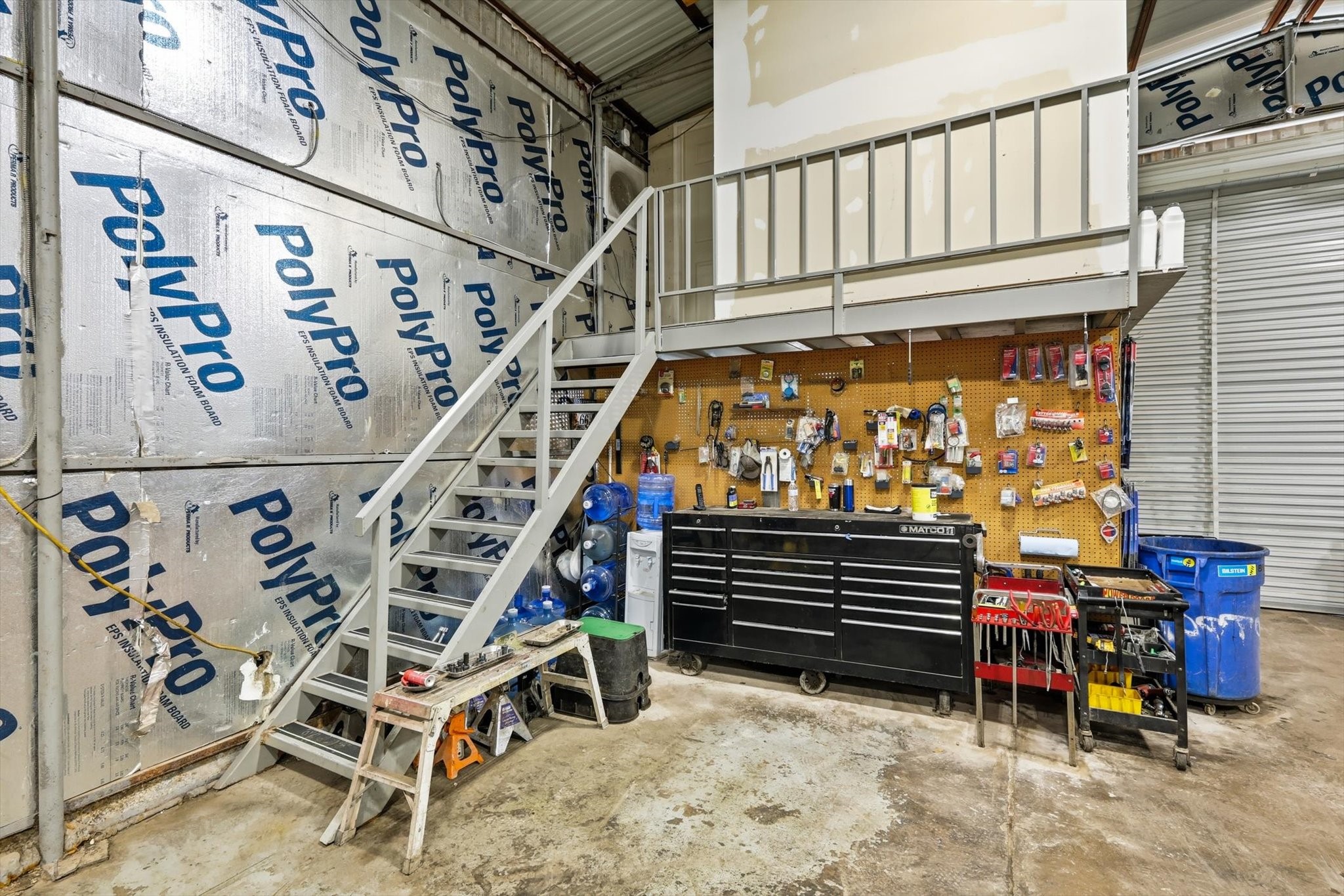 103 W Franklin Street Alvord TX 76225