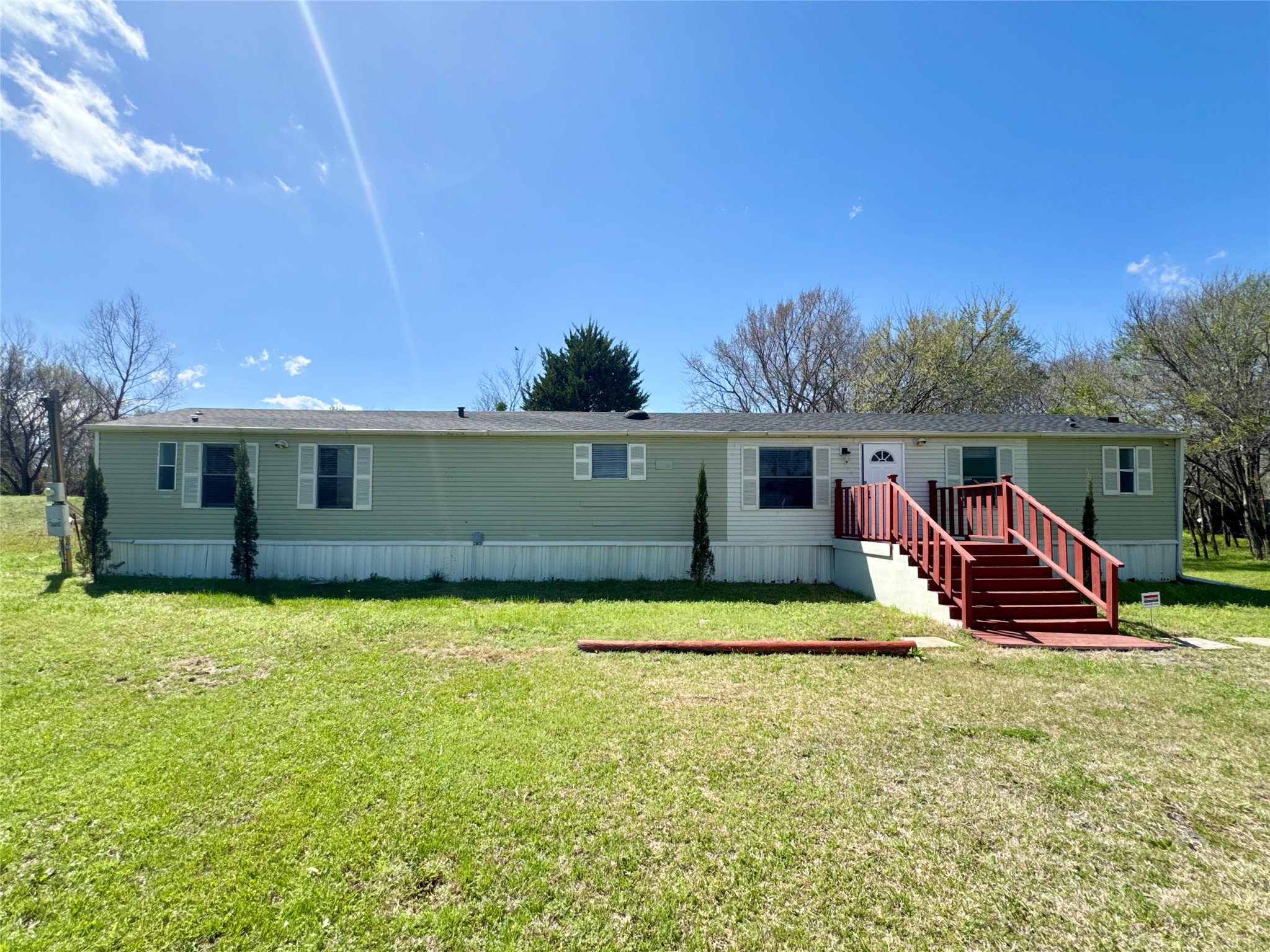 4201 N I 45 Ennis TX 75119