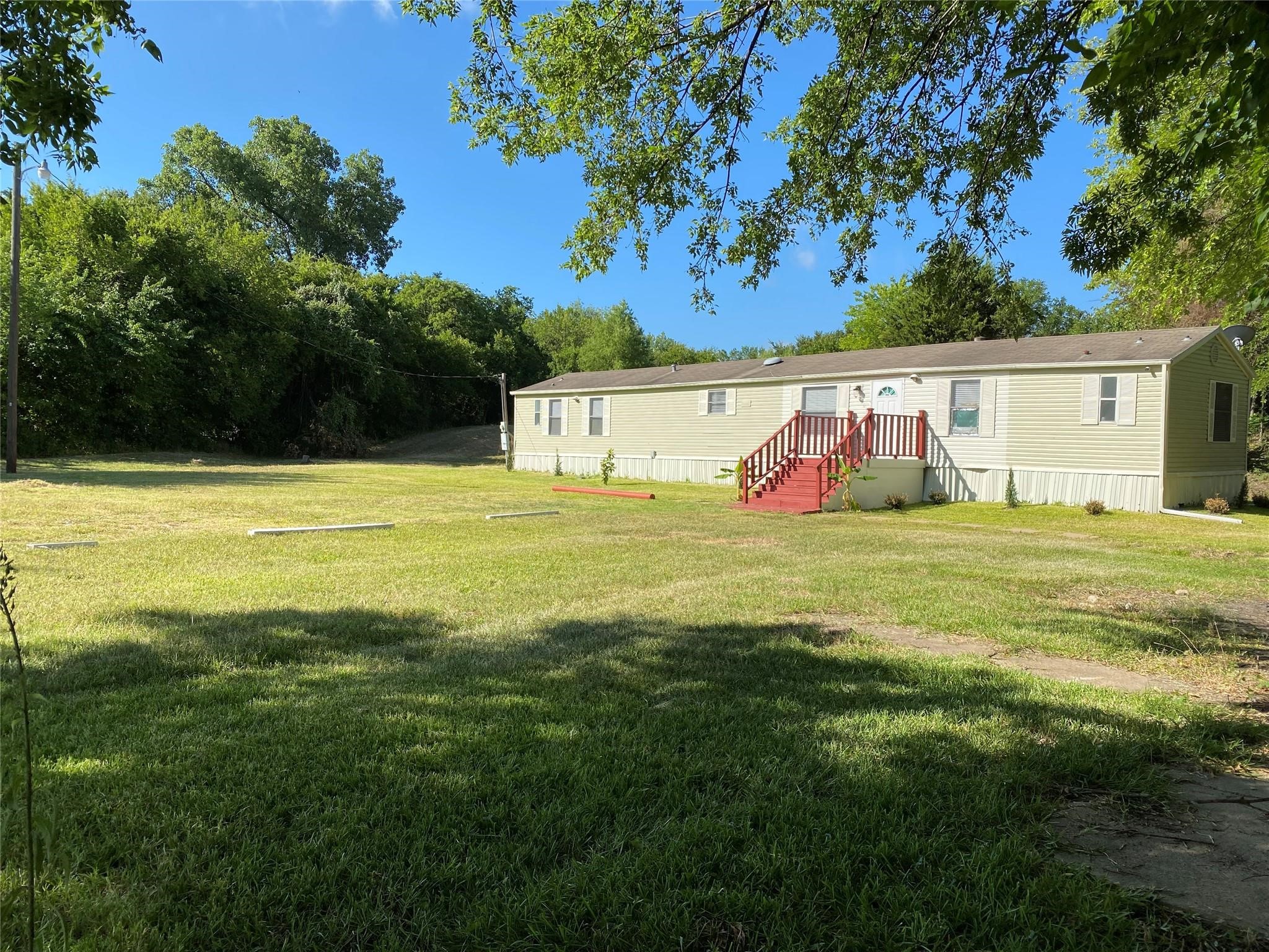 4201 N I 45 Ennis TX 75119