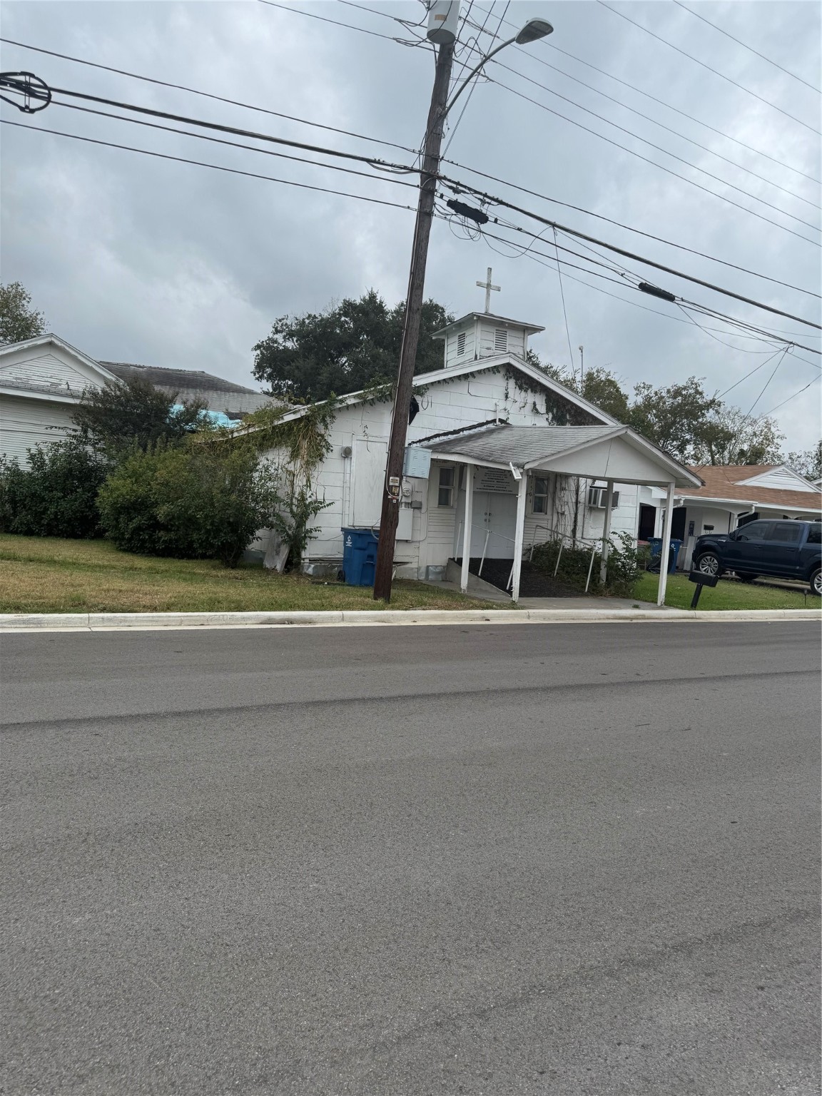 1504 E 1st North Street Kaufman TX 75142