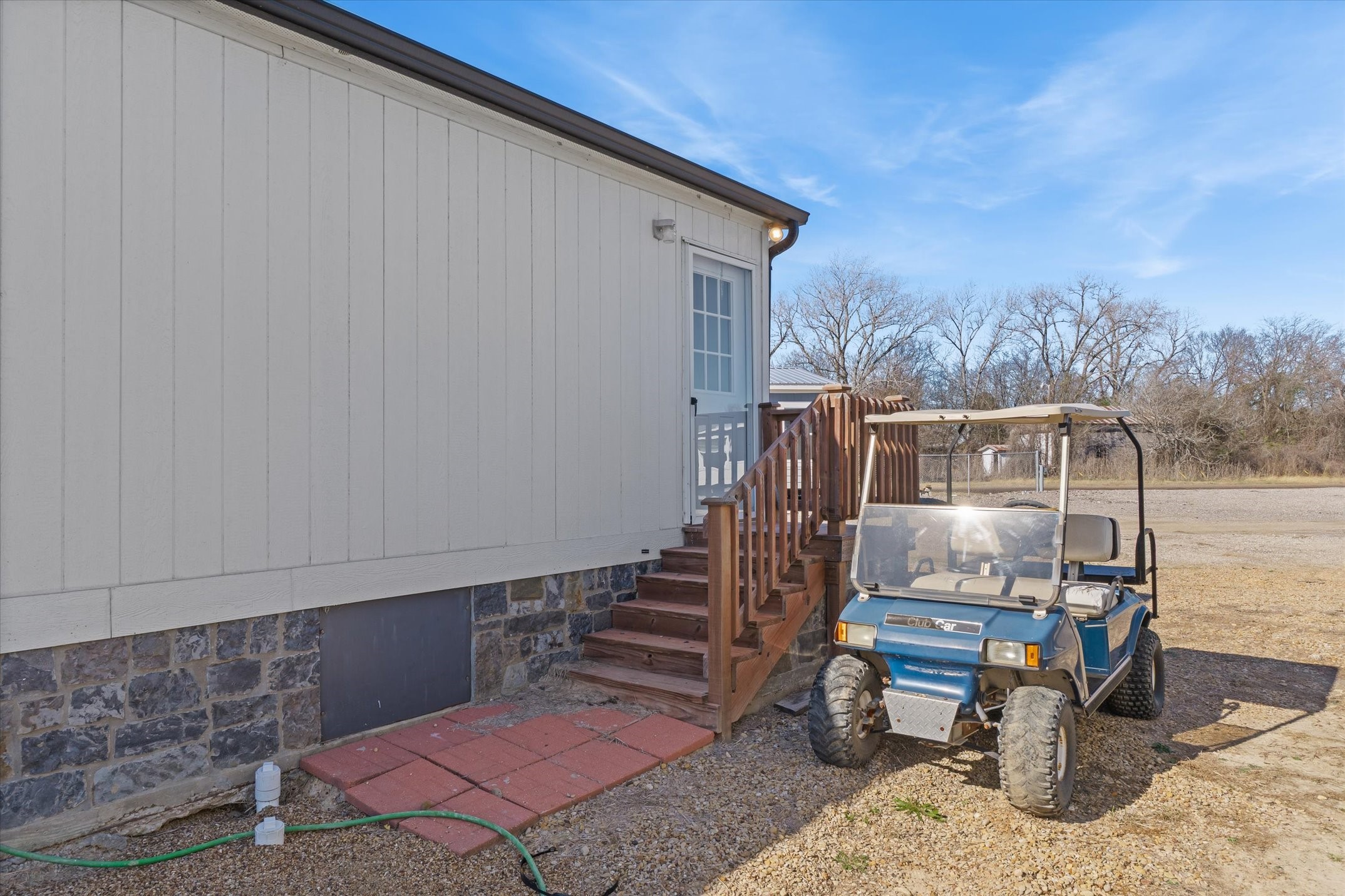 16955 E Highway 175 Kemp TX 75143