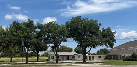 1503 E Central Avenue Comanche TX 76442