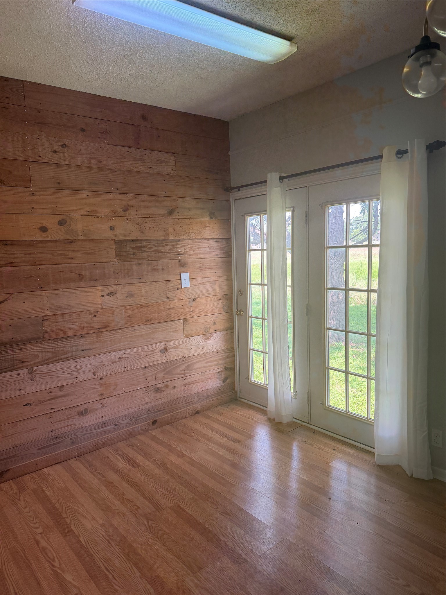 1503 E Central Avenue Comanche TX 76442
