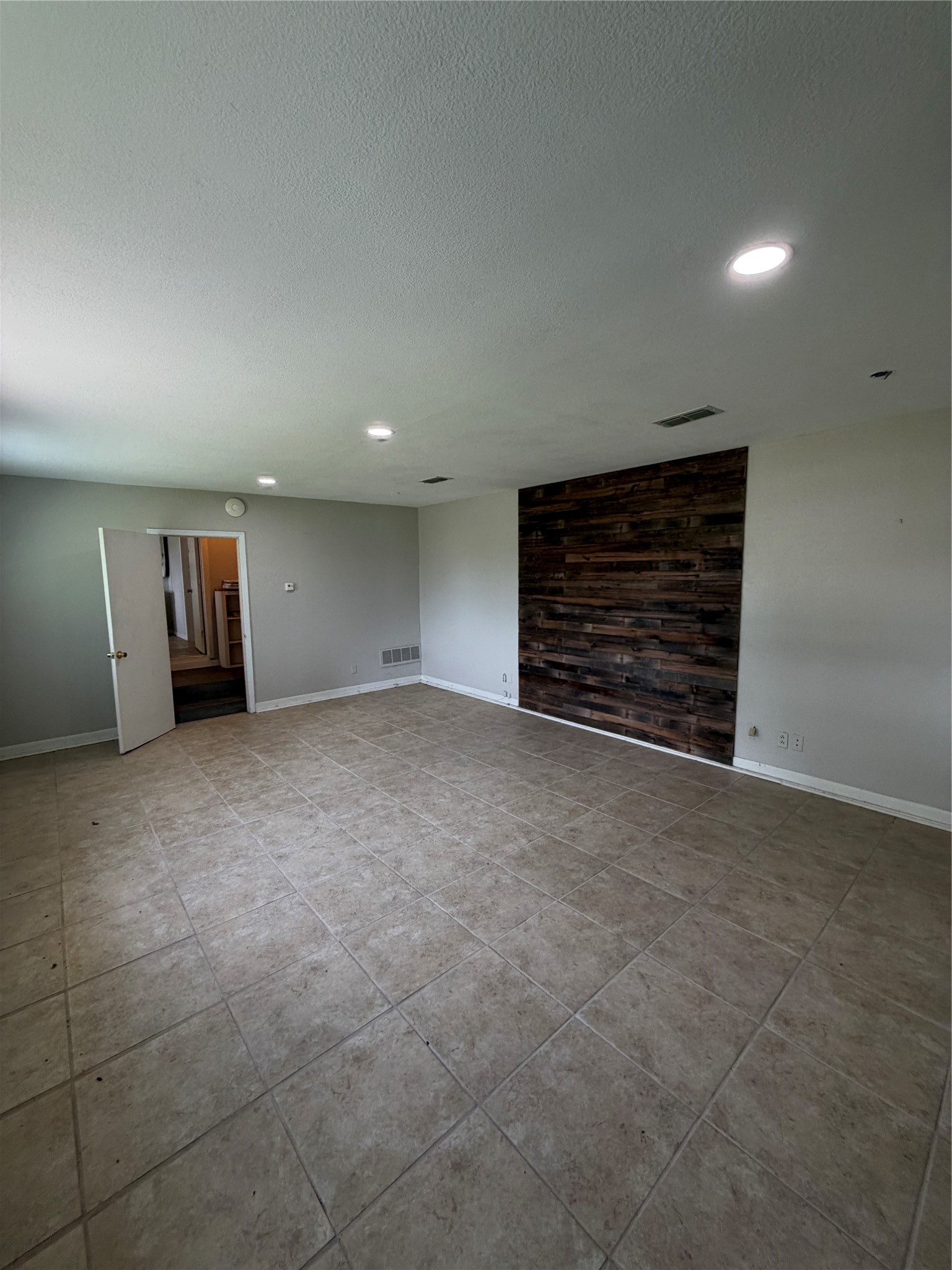 1503 E Central Avenue Comanche TX 76442