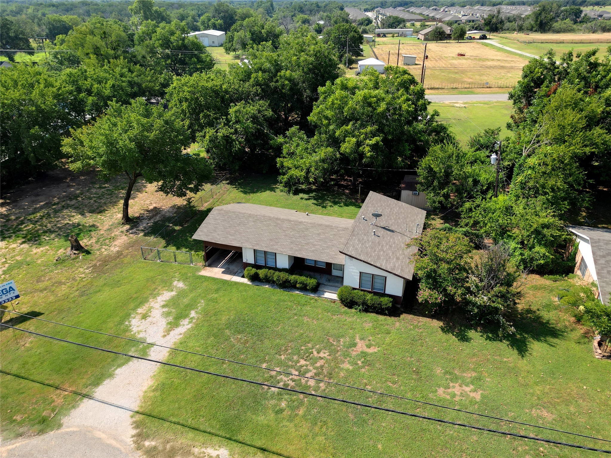 313 W Highway 199 Springtown TX 76082