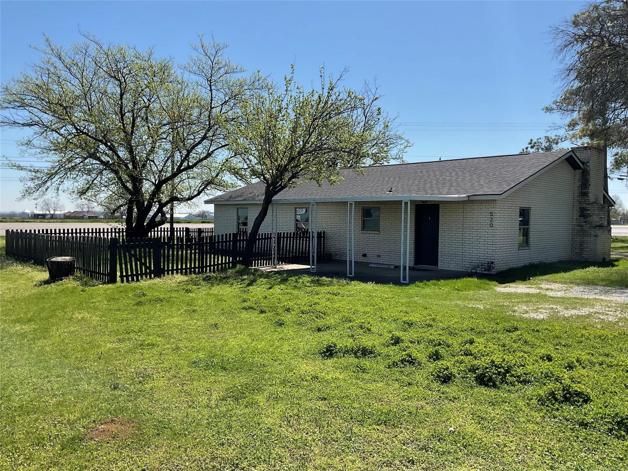 520 S Highway 377 Pilot Point TX 76258