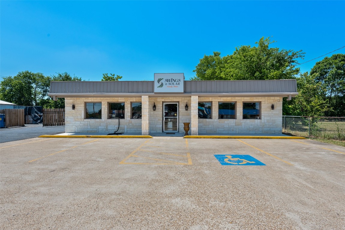 2513 W Main Street Gun Barrel City TX 75156