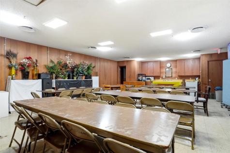 1717 Ariel Drive Dallas TX 75232