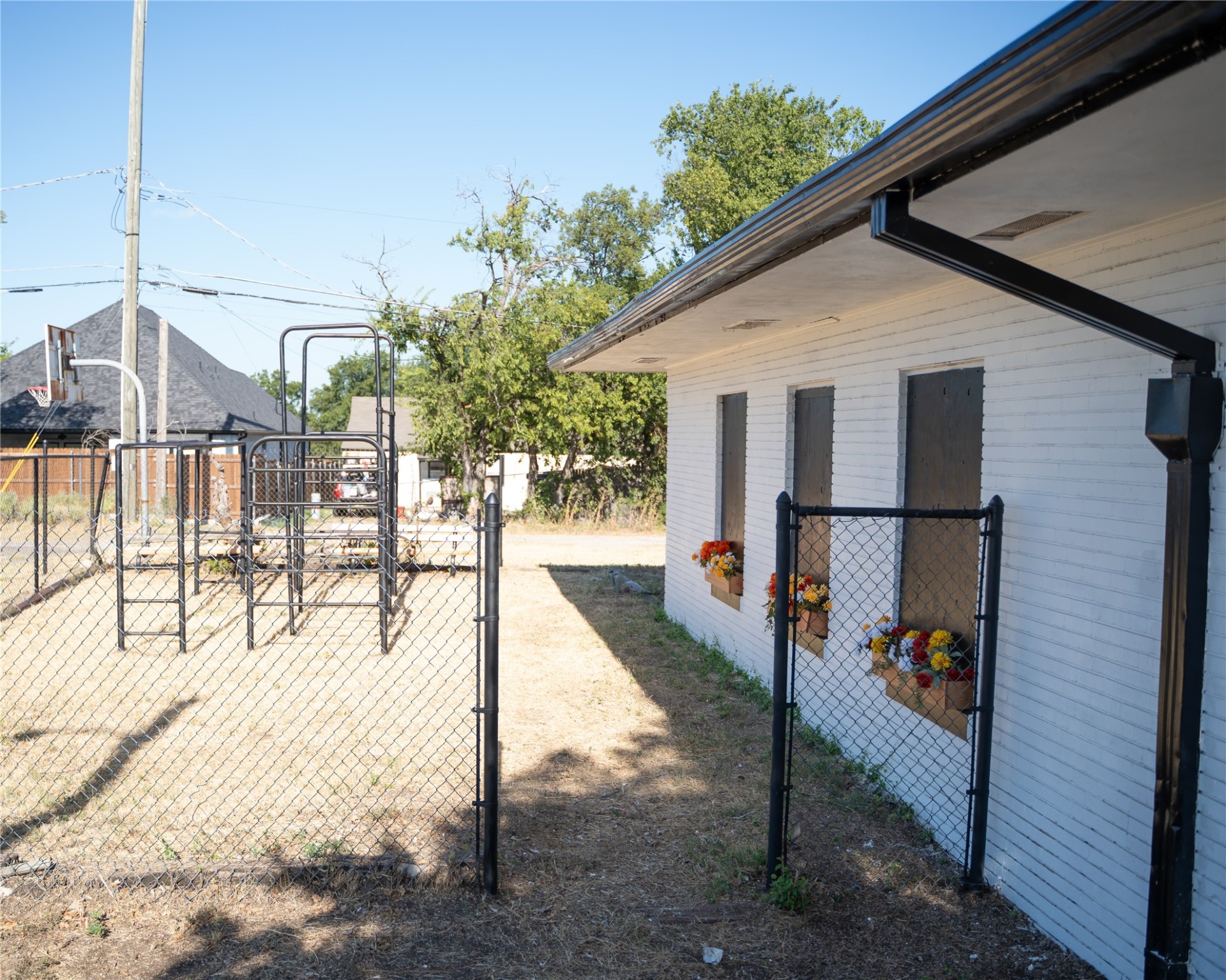 2909 Schwartz Avenue Fort Worth TX 76106