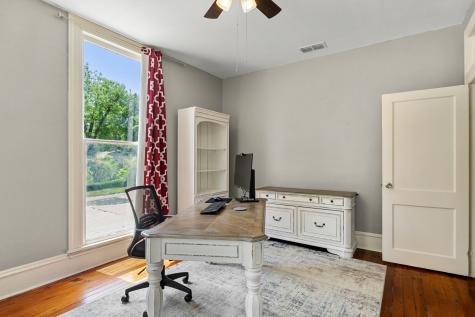1009 N Pacific Street Mineola TX 75773
