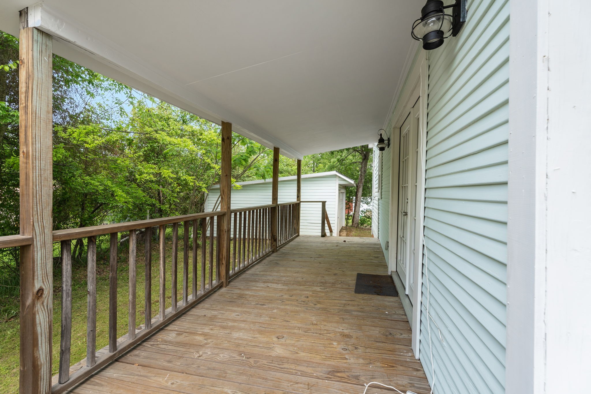 1009 N Pacific Street Mineola TX 75773