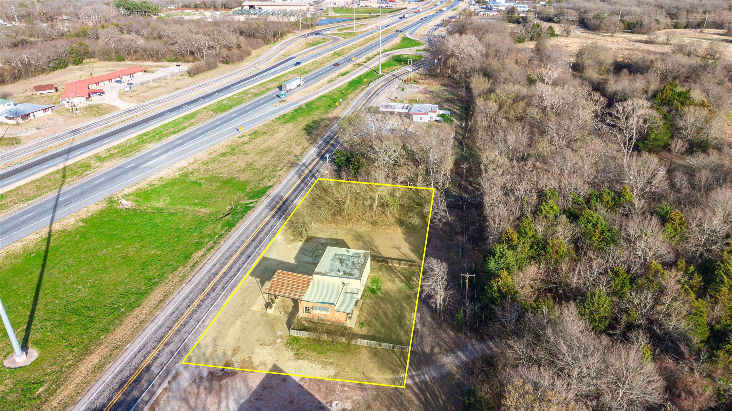 1403 Interstate Highway 30 Greenville TX 75402