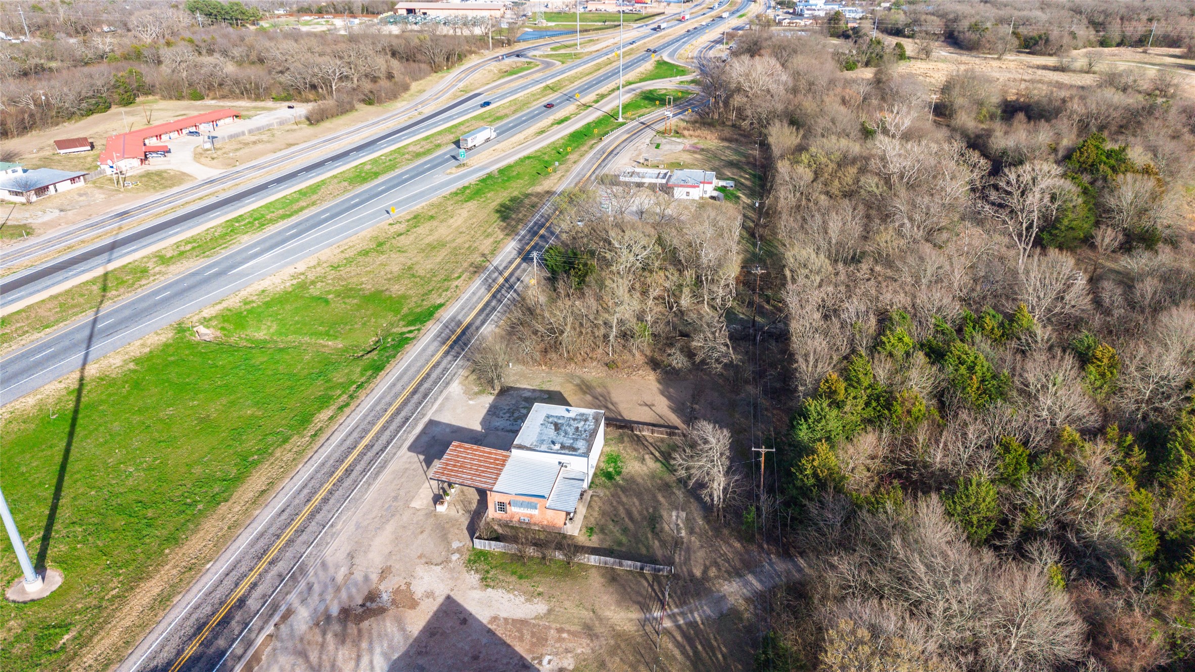 1403 Interstate Highway 30 Greenville TX 75402
