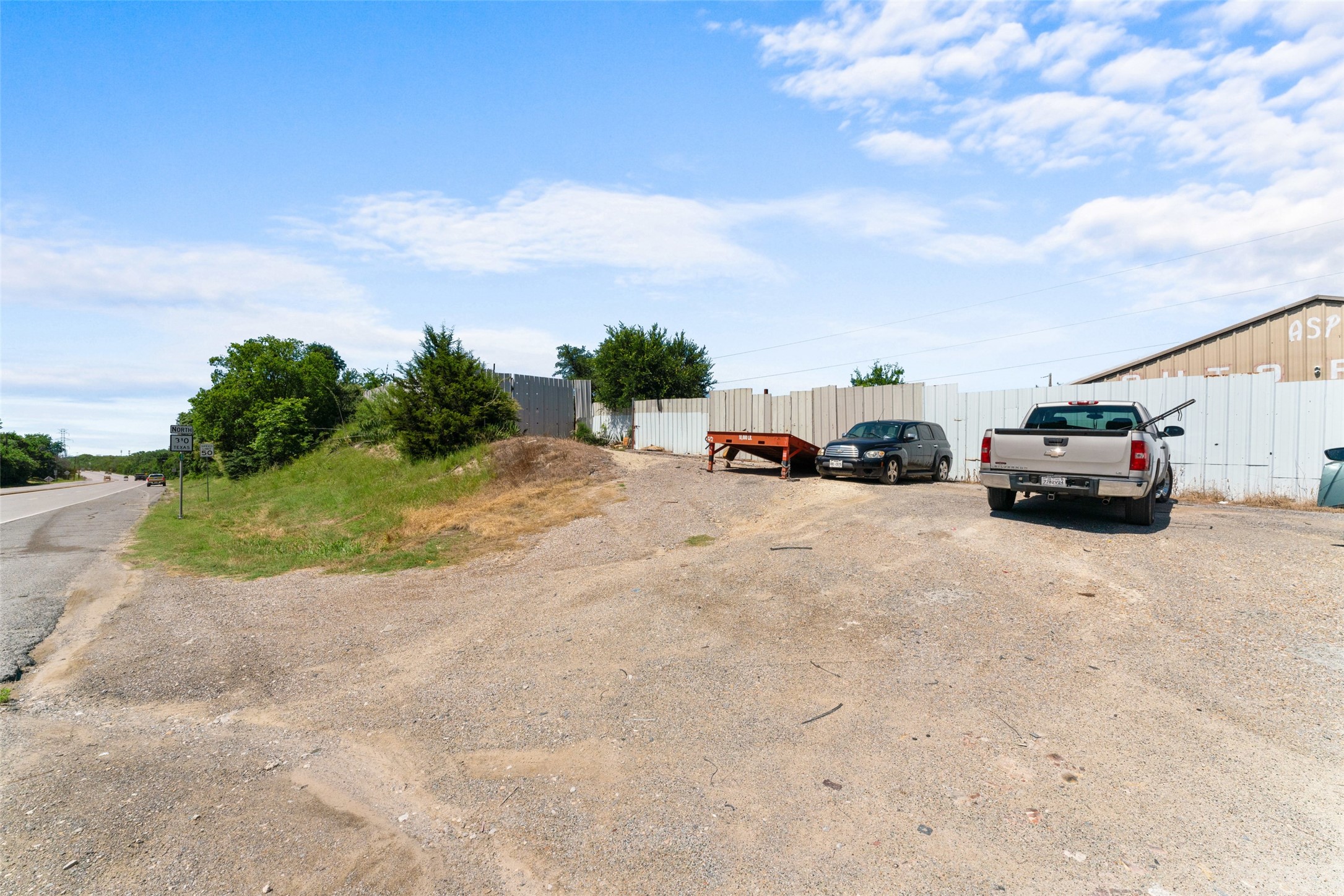 10466 S Central Expressway Hutchins TX 75241