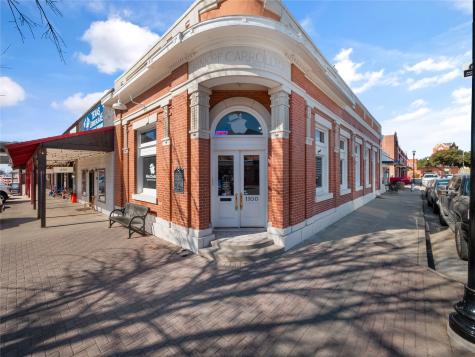1100 W Main Street Carrollton TX 75006