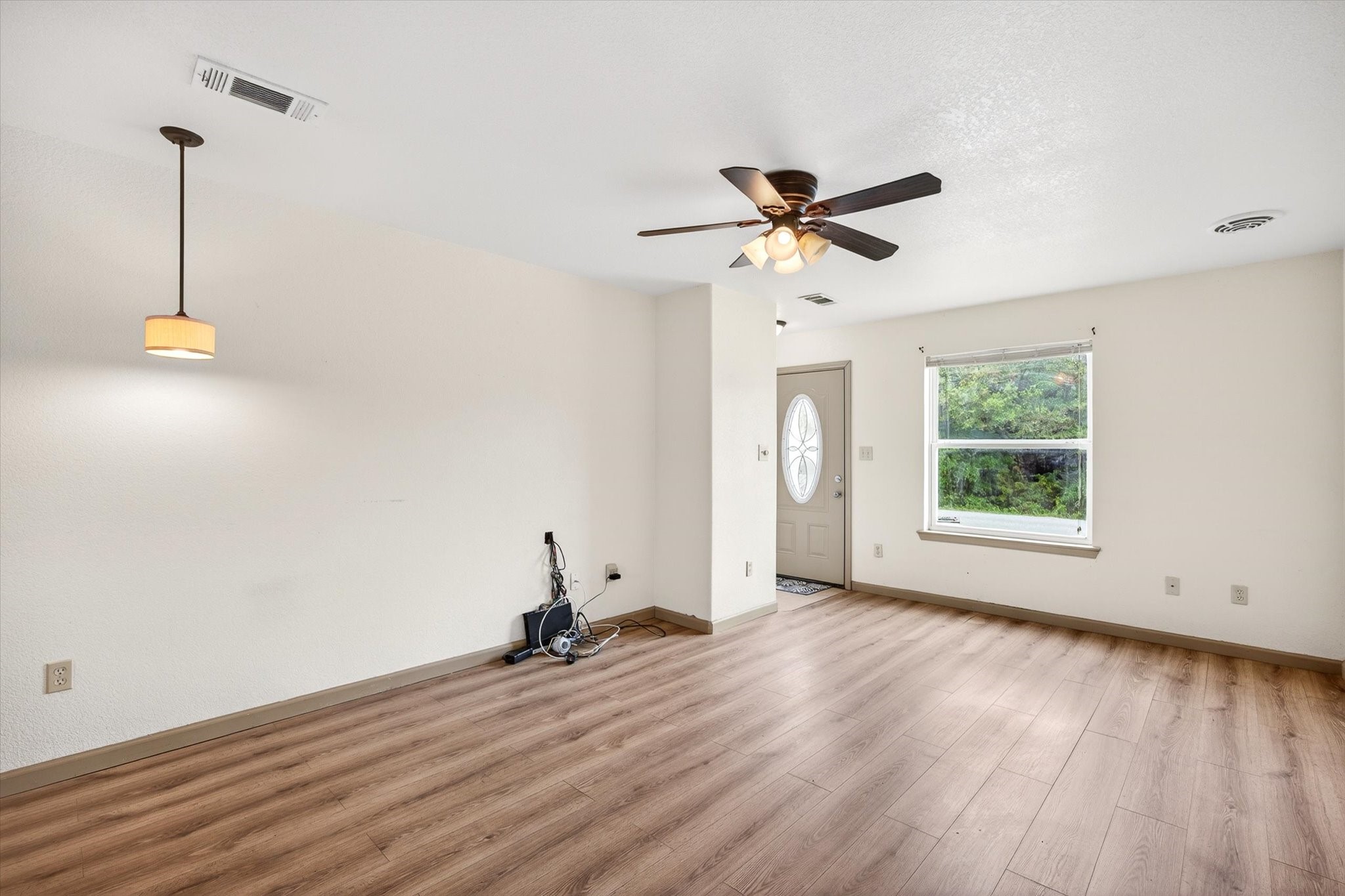 721 Comanche Cove Drive Granbury TX 76048