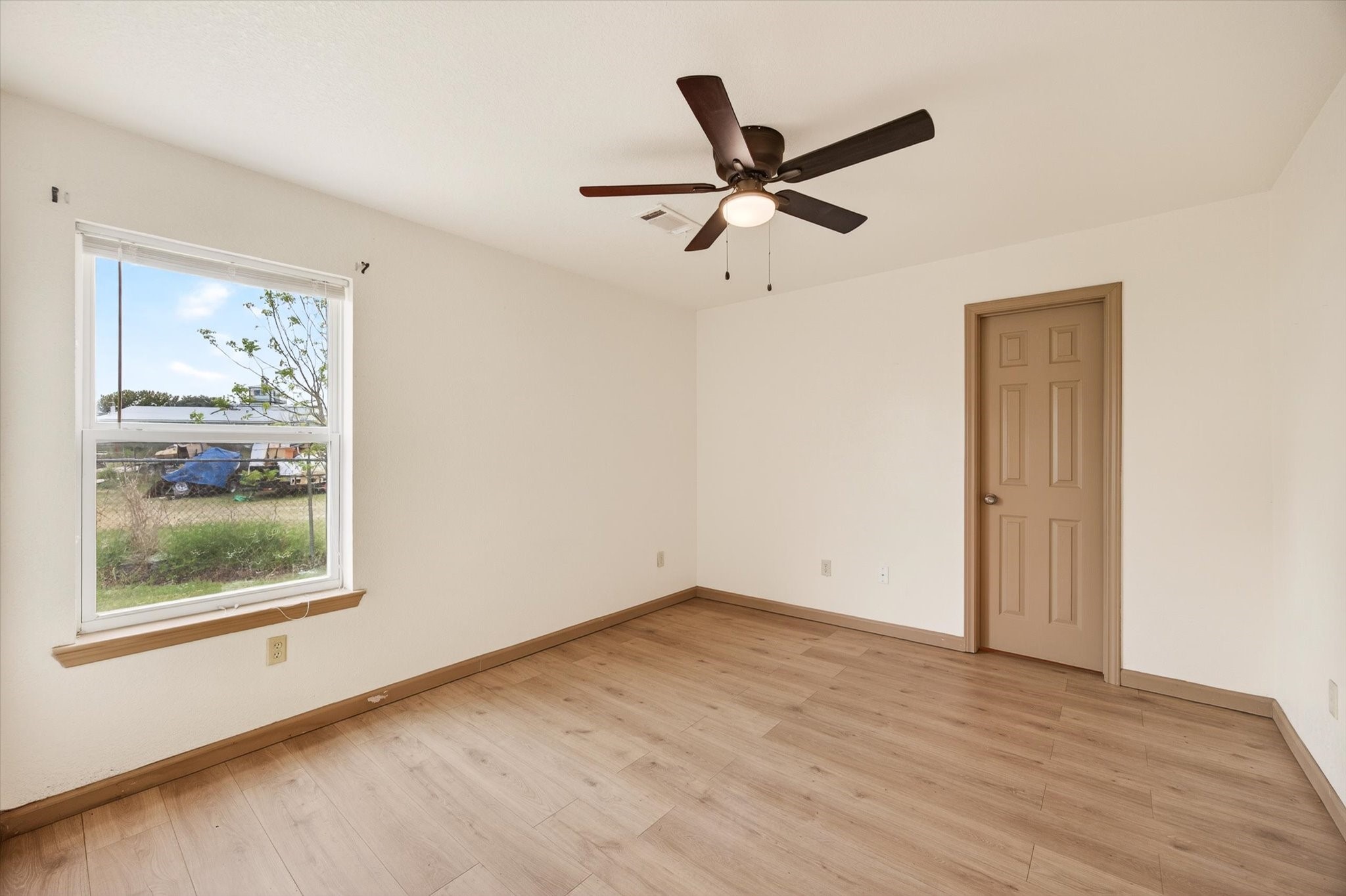 721 Comanche Cove Drive Granbury TX 76048
