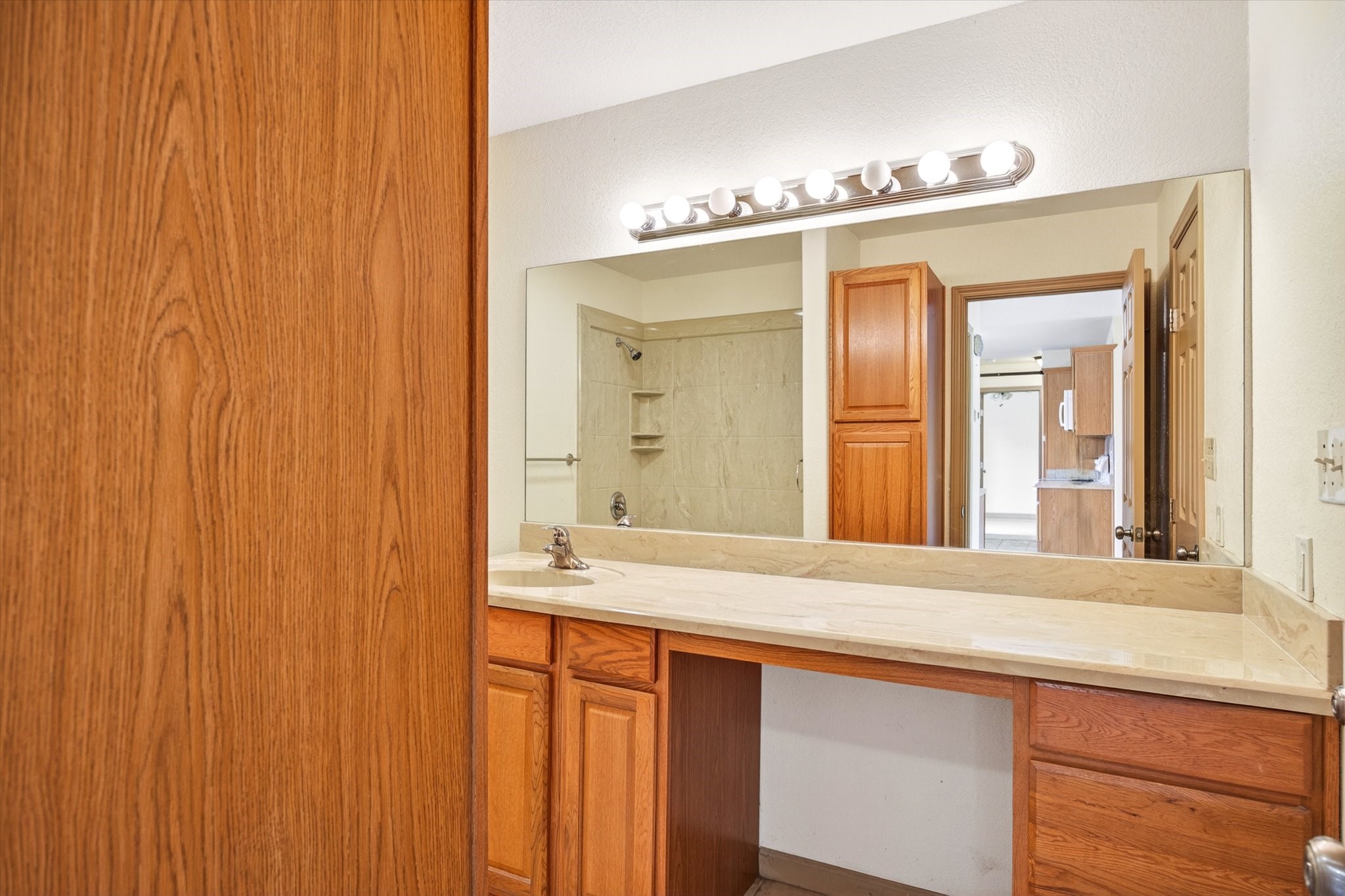 721 Comanche Cove Drive Granbury TX 76048