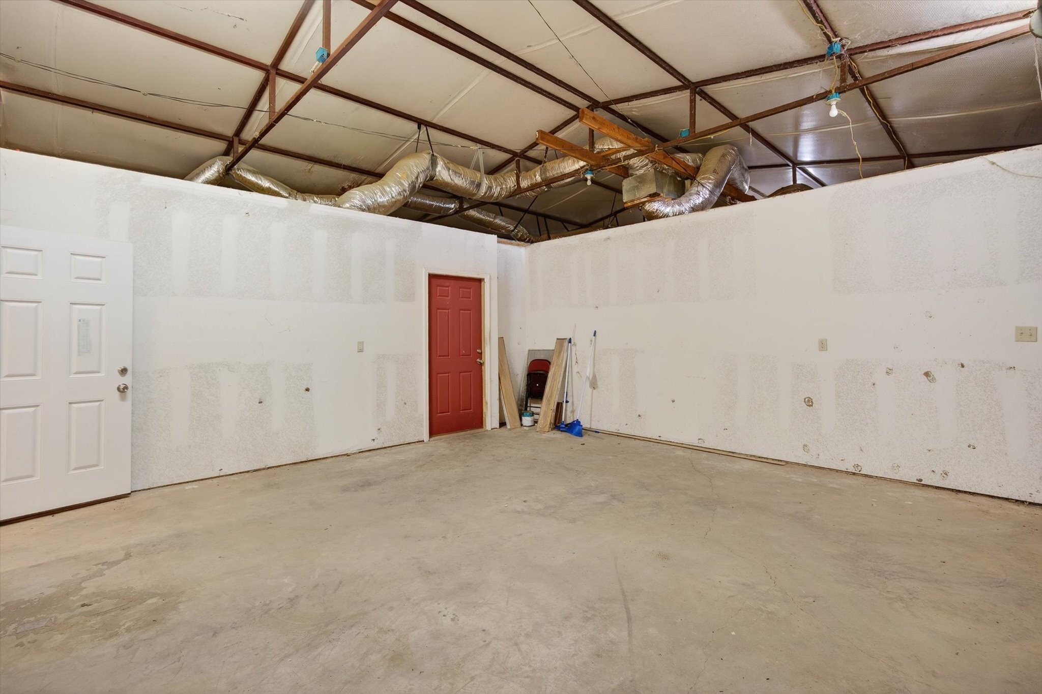 721 Comanche Cove Drive Granbury TX 76048