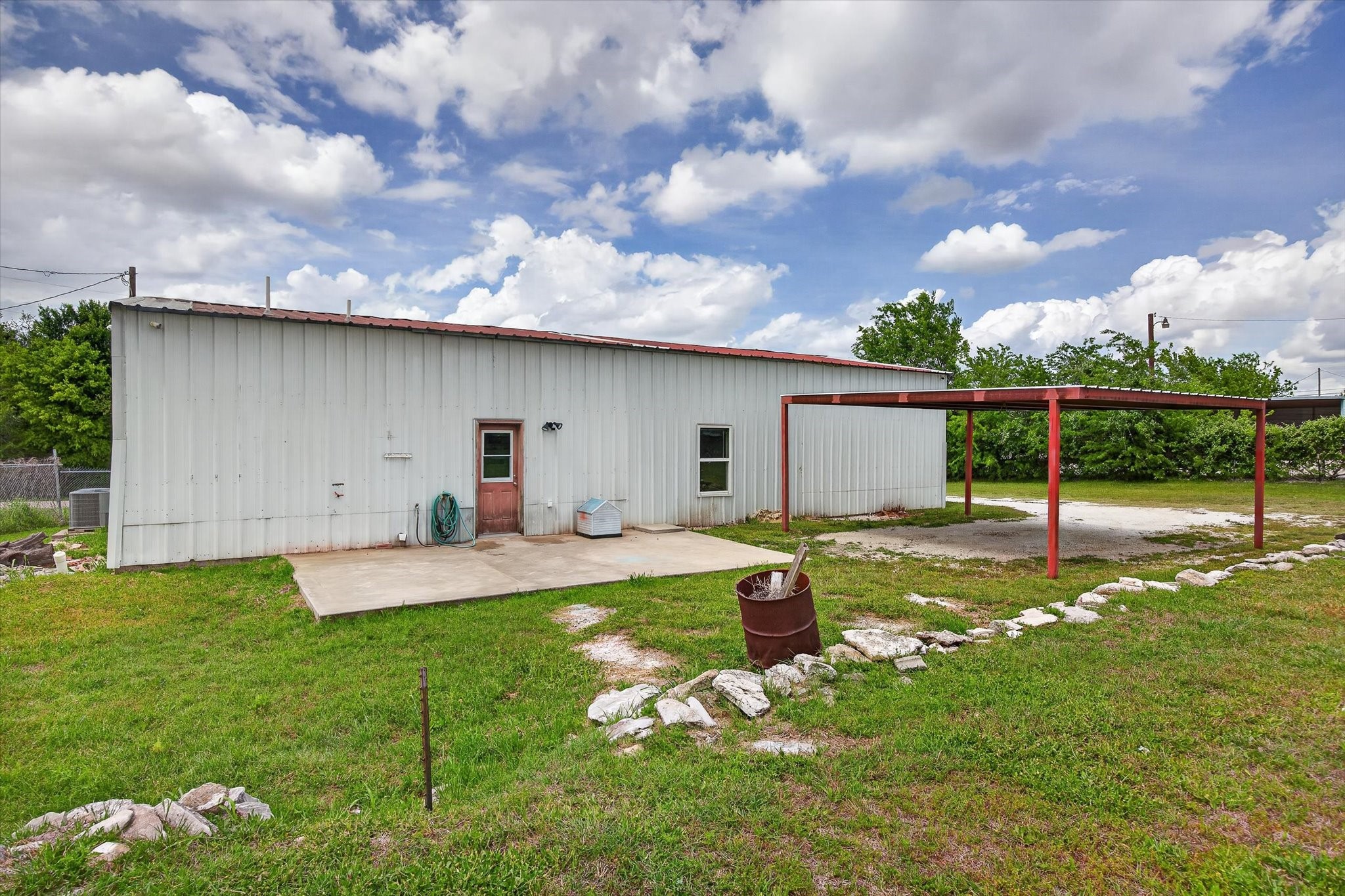 721 Comanche Cove Drive Granbury TX 76048