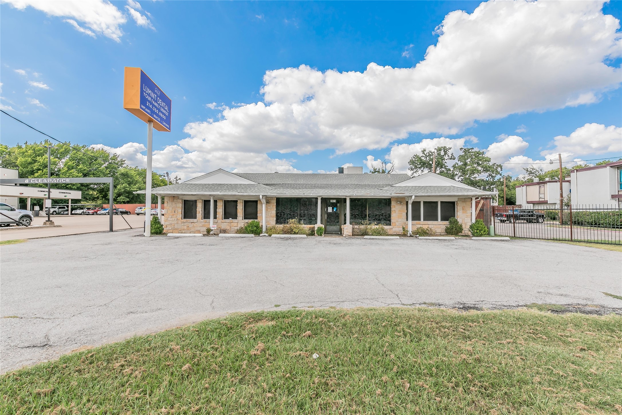 2823 Kendale Drive Dallas TX 75220