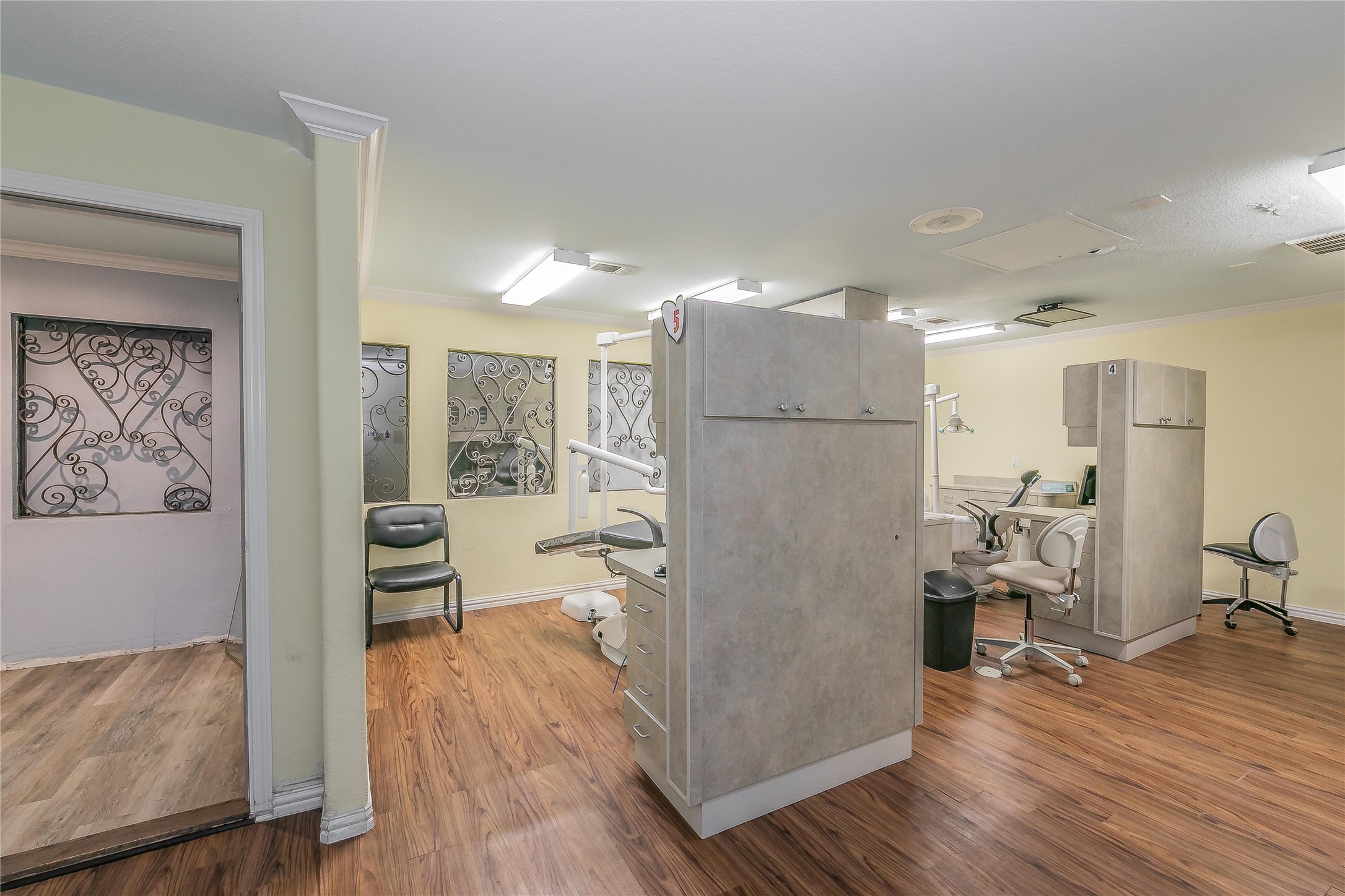 2823 Kendale Drive Dallas TX 75220