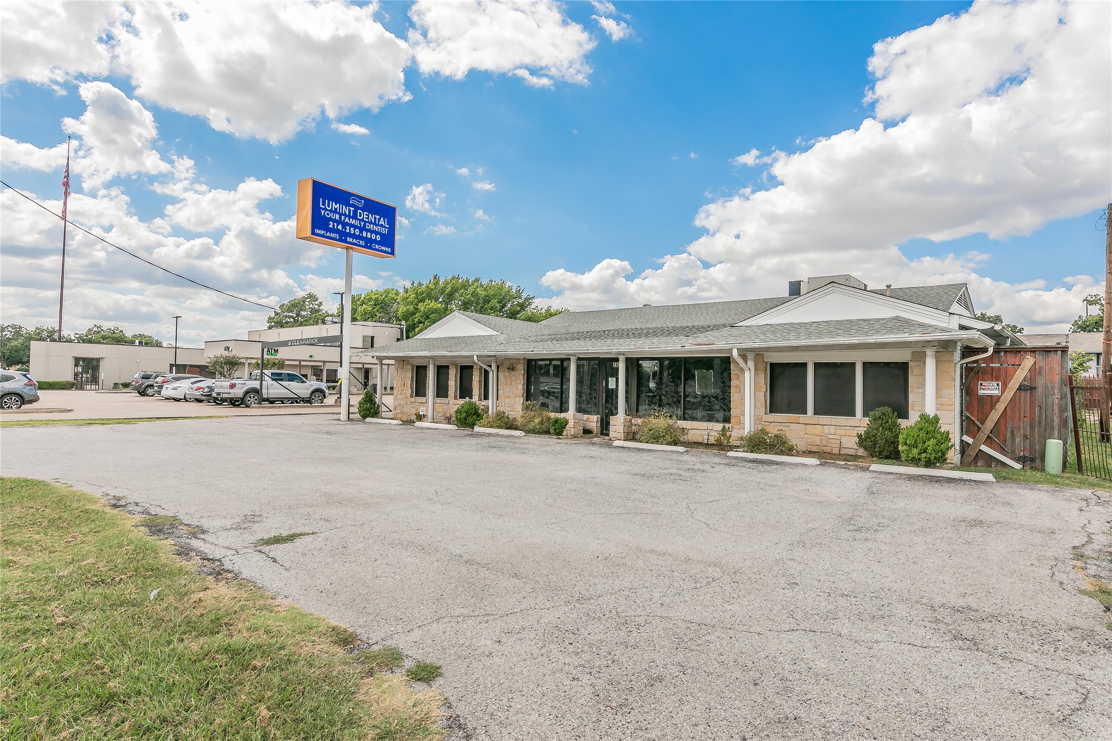 2823 Kendale Drive Dallas TX 75220