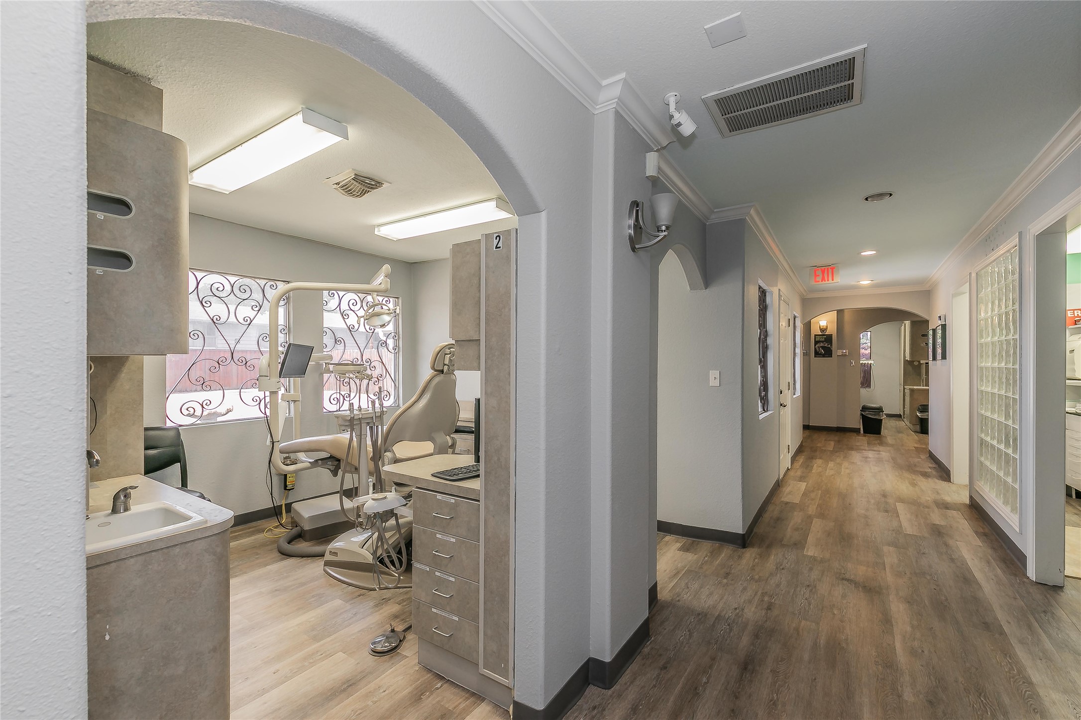 2823 Kendale Drive Dallas TX 75220