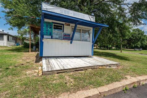 122 N Green Street Hawkins TX 75765