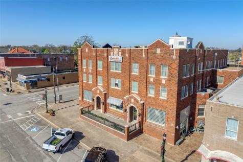 531 W Main Street Denison TX 75020