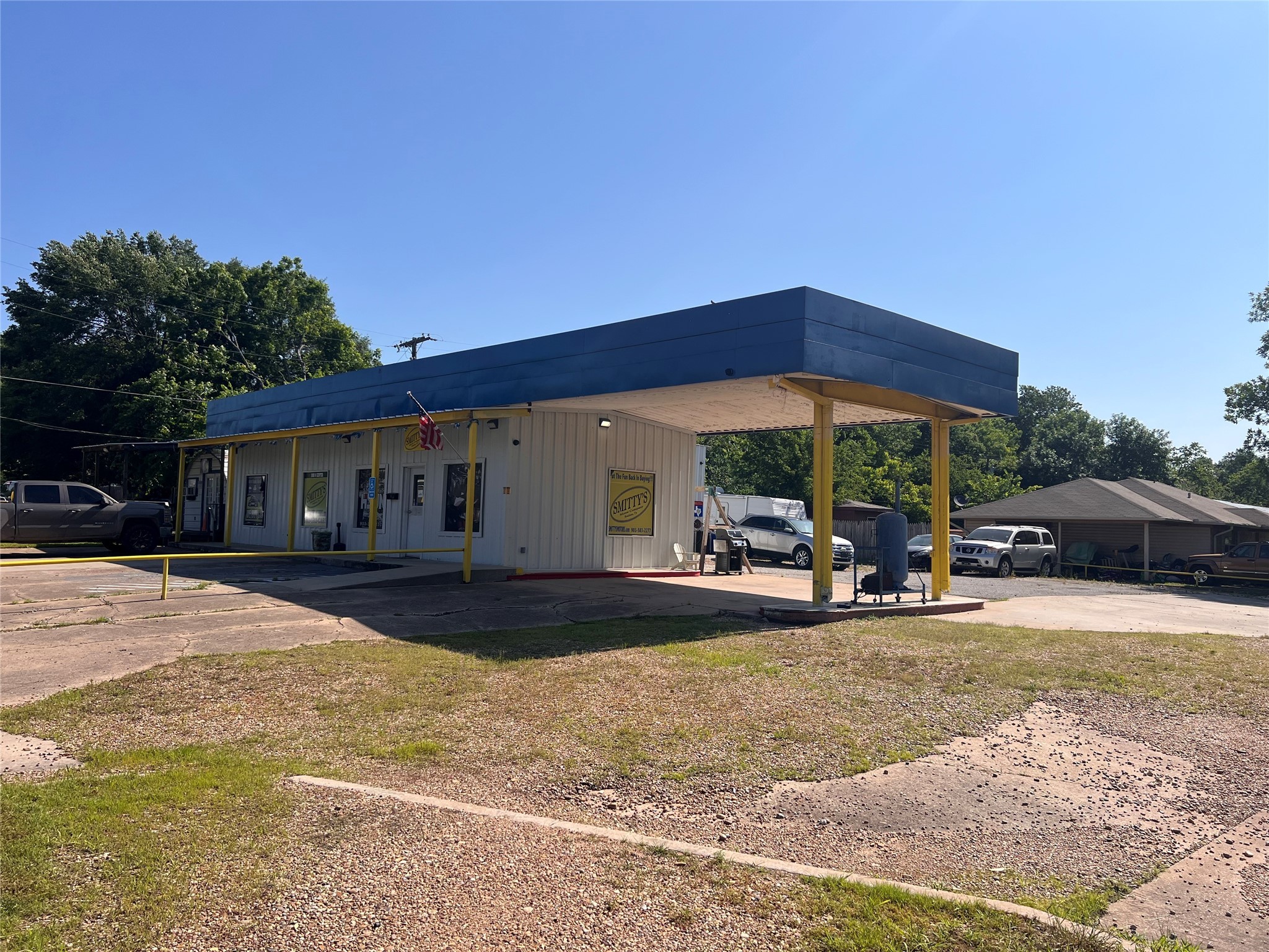 1900 N Center Street Bonham TX 75418