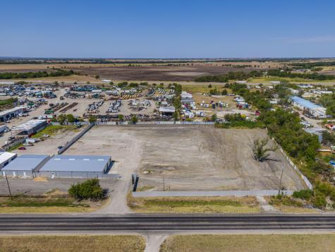 3030 S Highway 77 Waxahachie TX 75165
