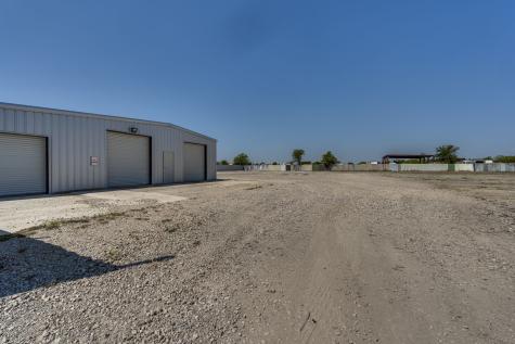 3030 S Highway 77 Waxahachie TX 75165
