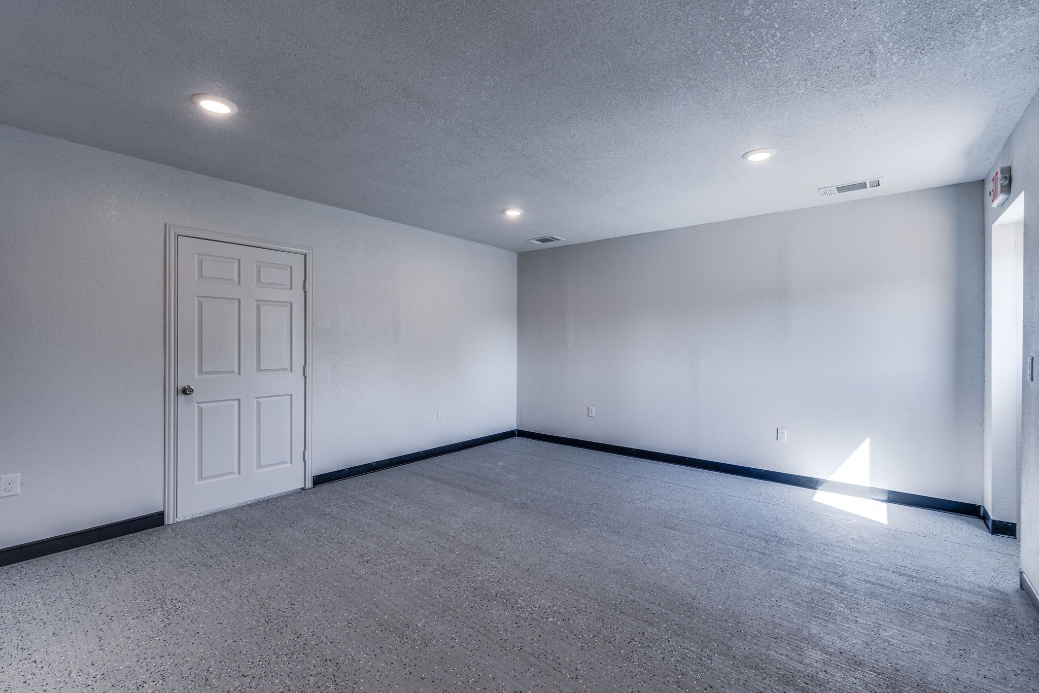 3030 S Highway 77 Waxahachie TX 75165