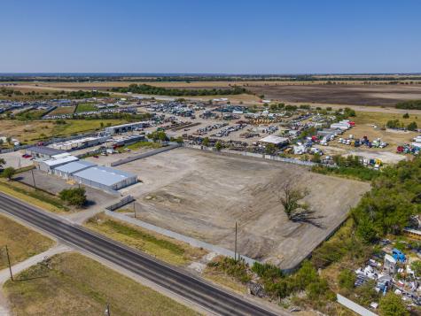 3030 S Highway 77 Waxahachie TX 75165