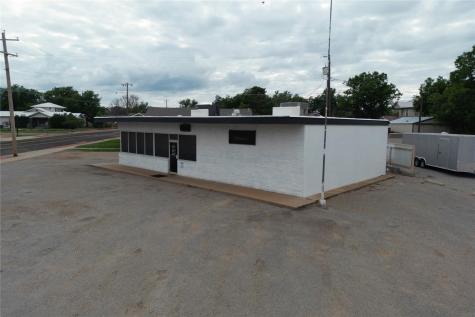 1112 Easly Street Paducah TX 79248