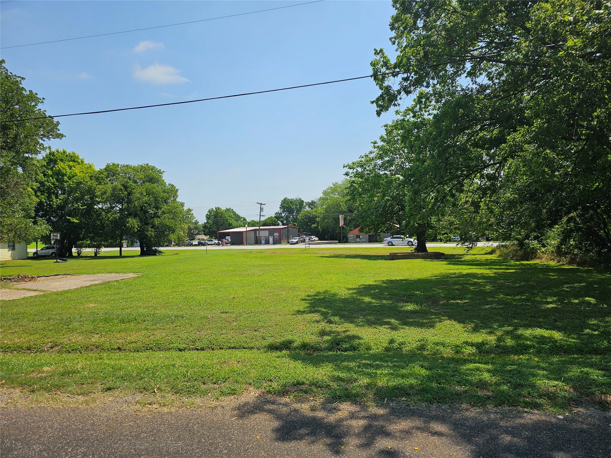 1901 N Kaufman Street Ennis TX 75119