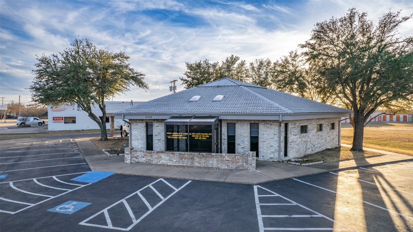 8506 Wesley Greenville TX 75402