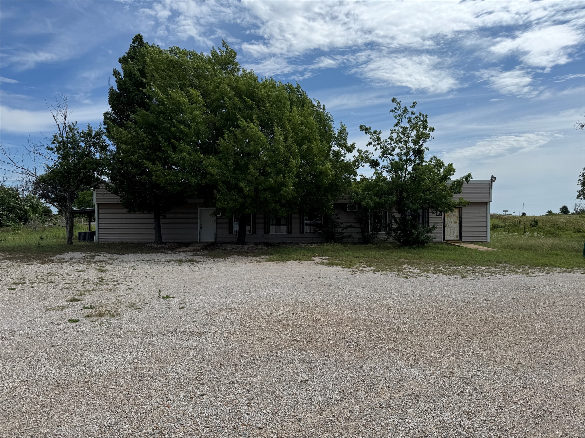 102 N Highway Six Carbon TX 76435