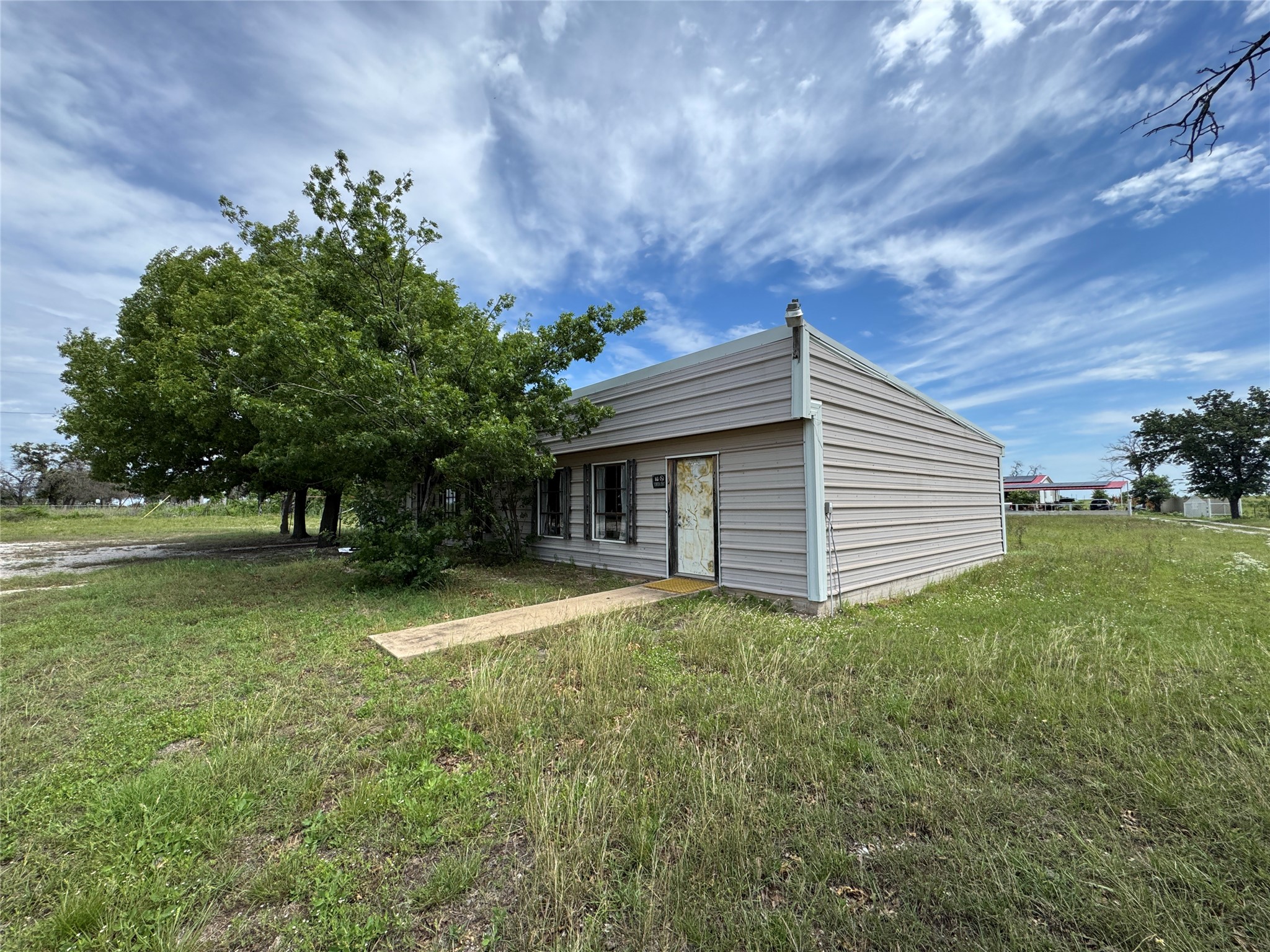 102 N Highway Six Carbon TX 76435