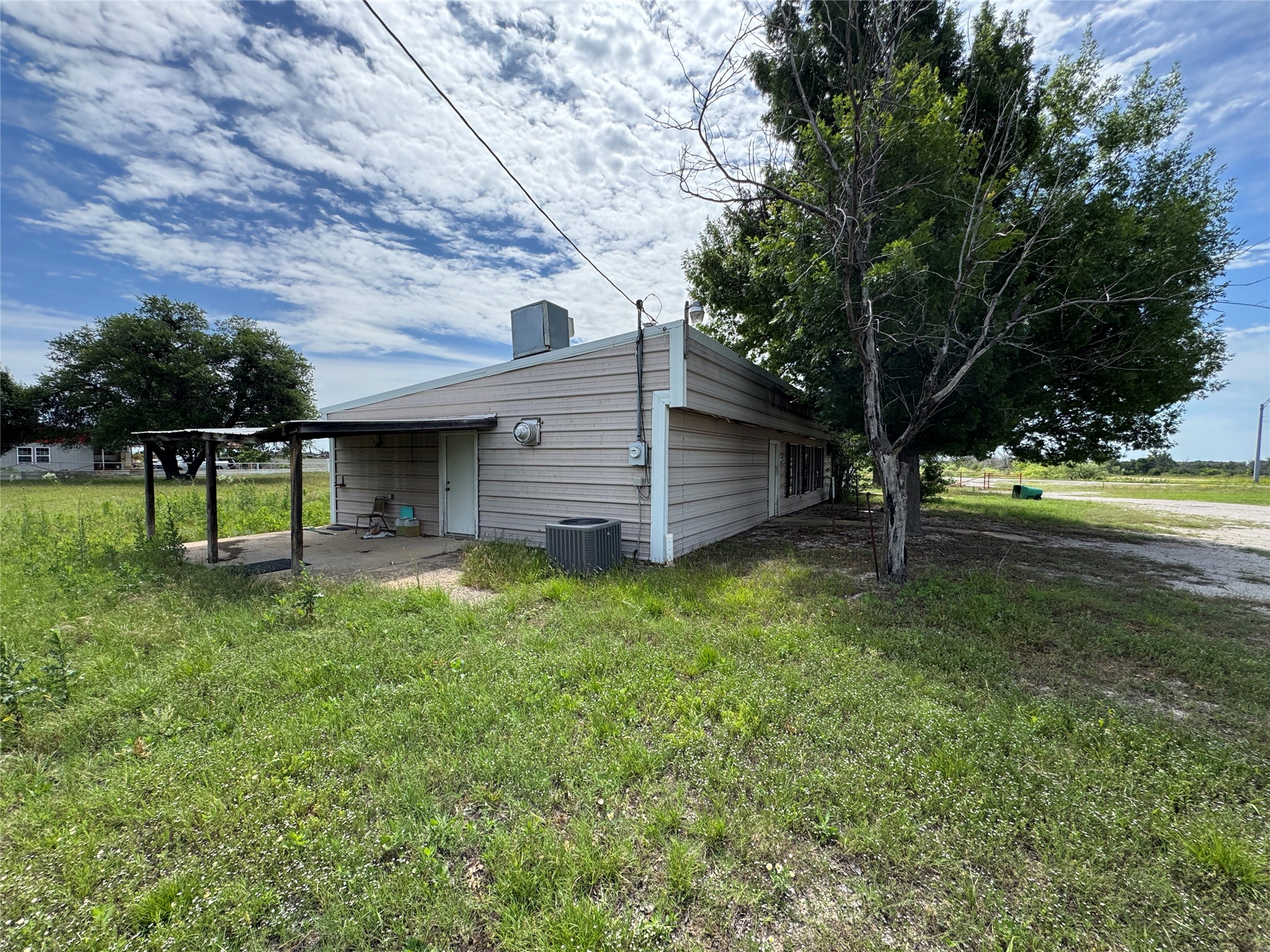 102 N Highway Six Carbon TX 76435