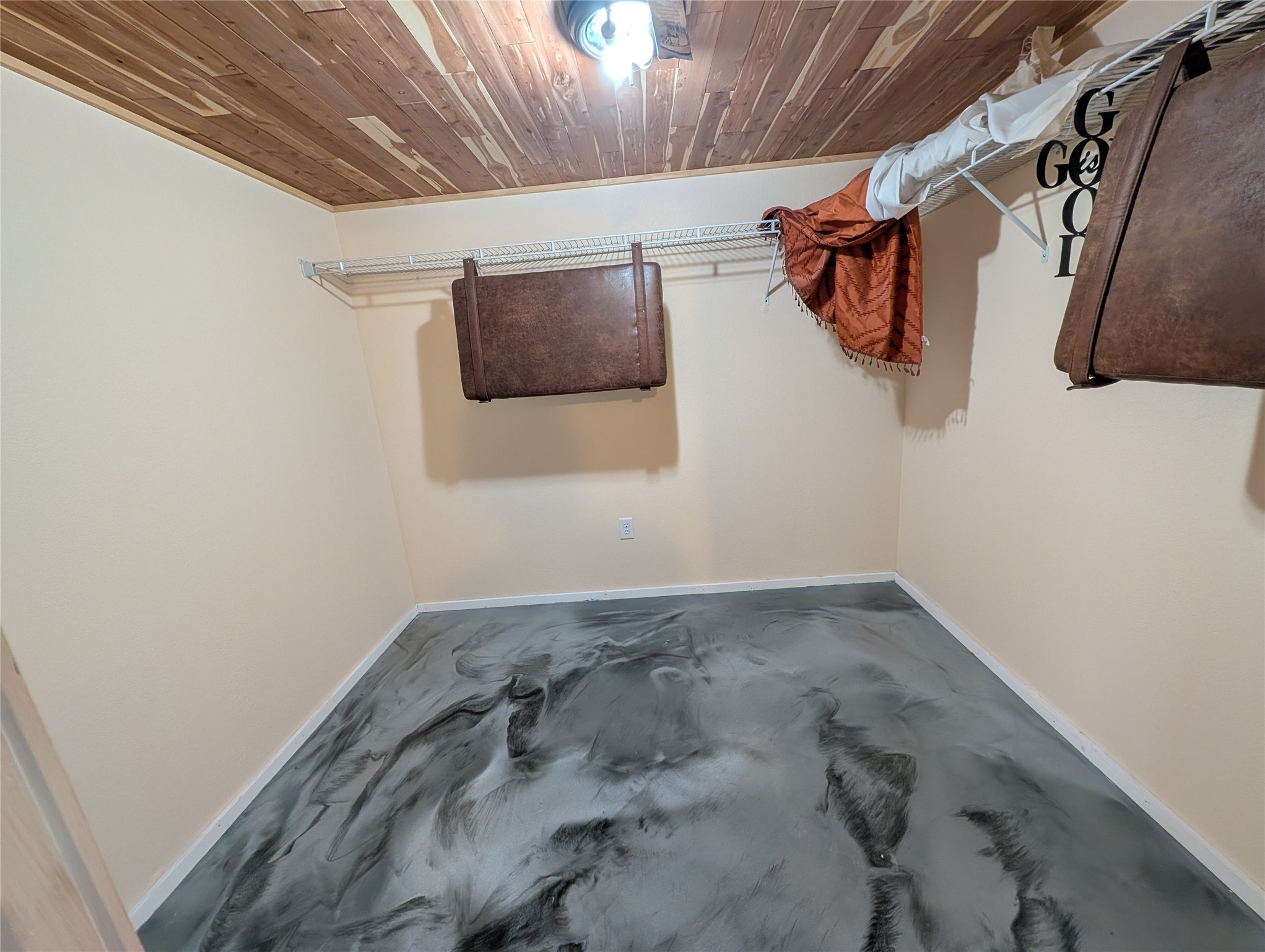 613 N Access Road Tye TX 79603