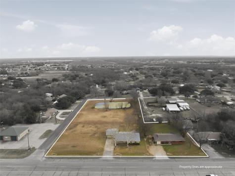 517 N Robinson Drive Robinson TX 76706