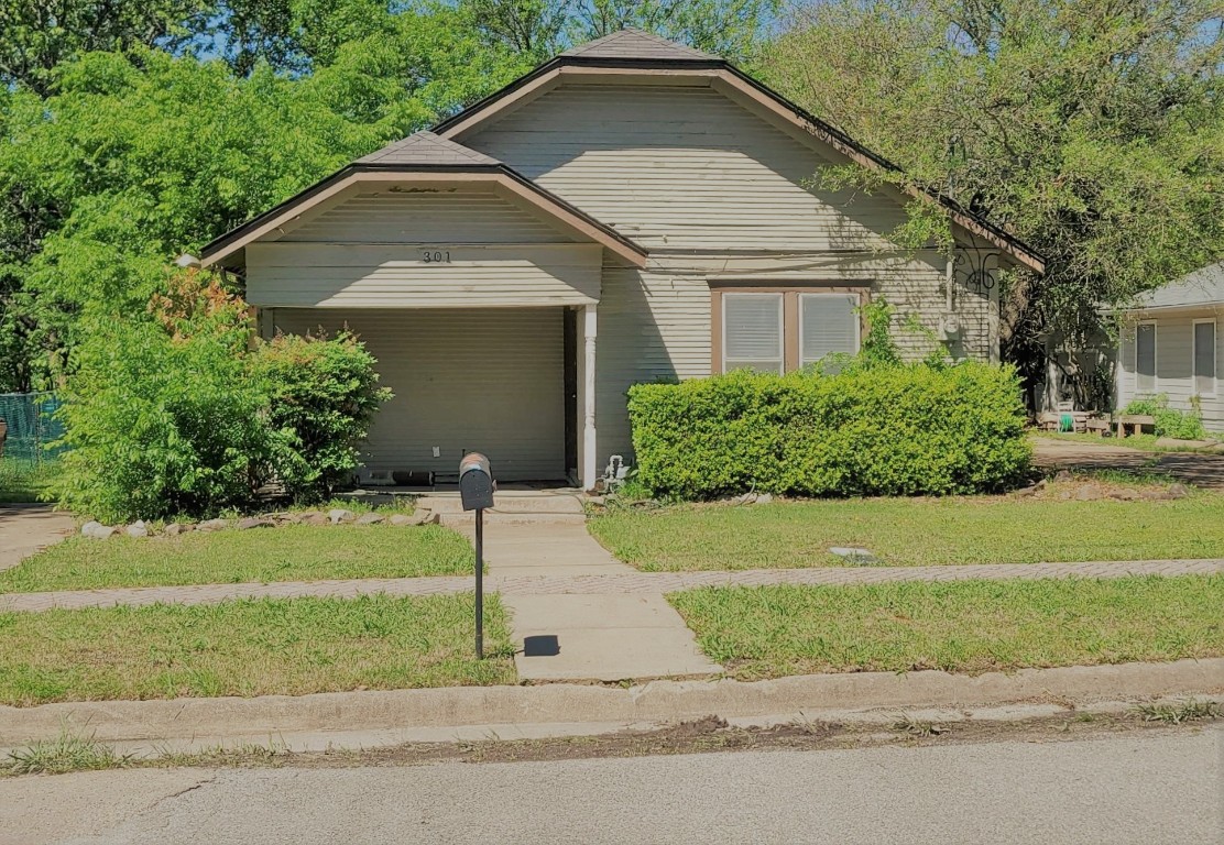 301 N Elm Street Royse City TX 75189