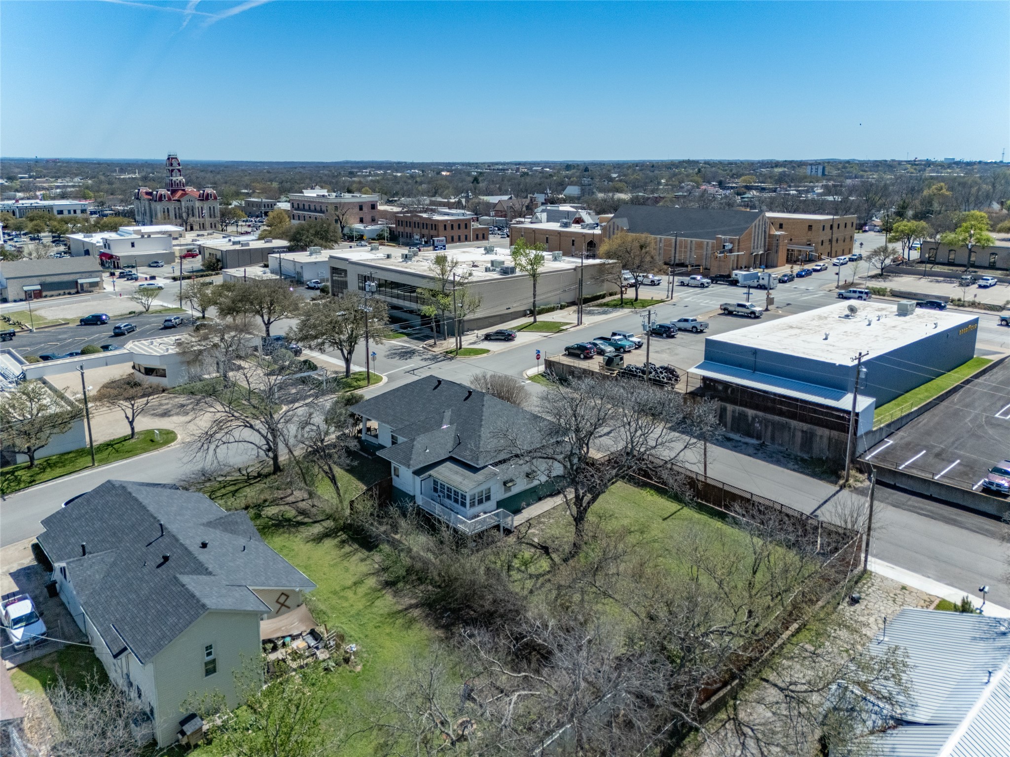 107 N Alamo Street Weatherford TX 76086