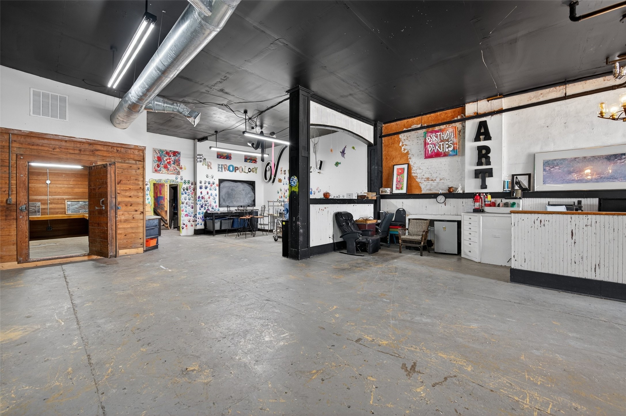 205 & 207 E Houston Street Sherman TX 75090