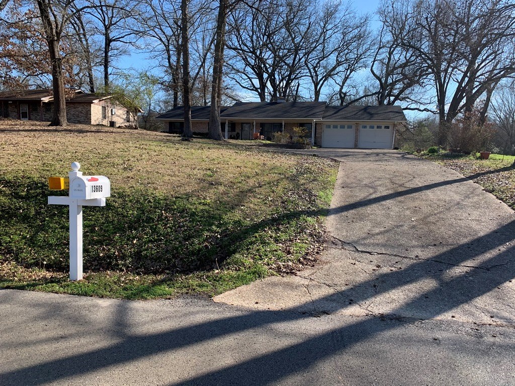 13609 I-20 Lindale TX 75771